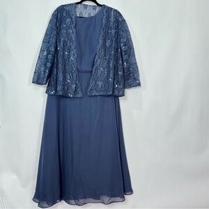 Elegant Blue Midi Dress with Lace Overlay